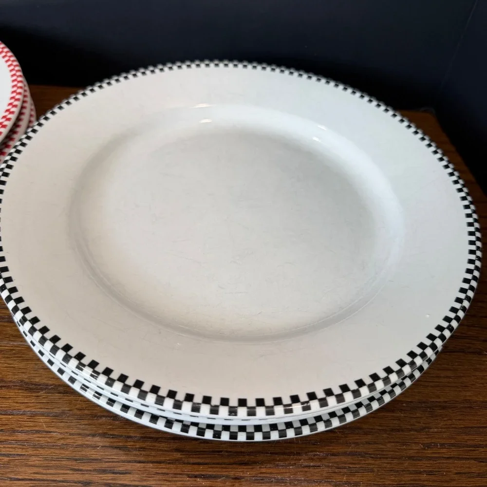 Oneida Crown Rego Checkered Dinner‎ Plates  Red Black Diner Retro 6pc